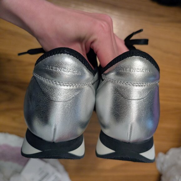 BALENCIAGA - Picture 6 of 6